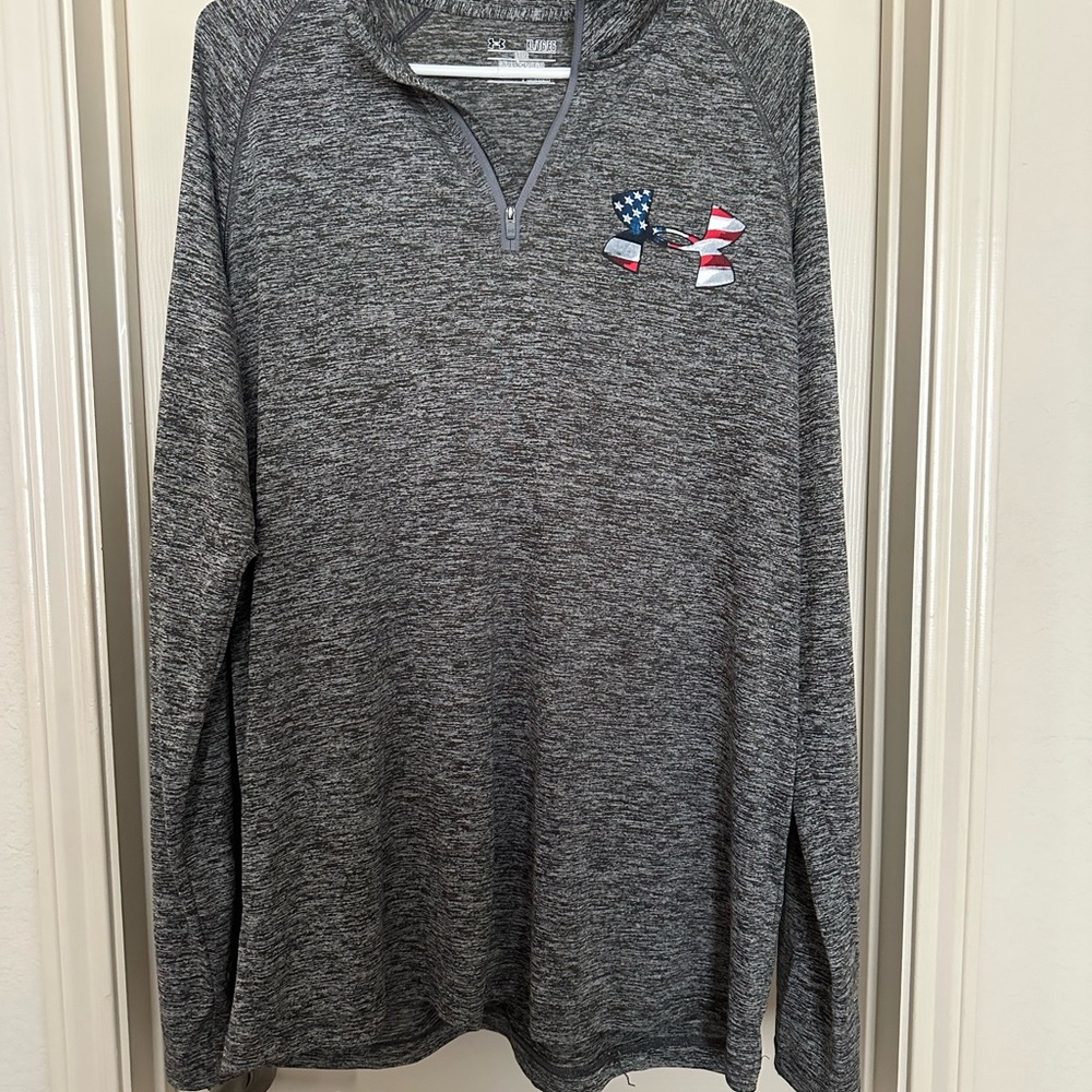 Under Armour HeatGear Gray Pullover